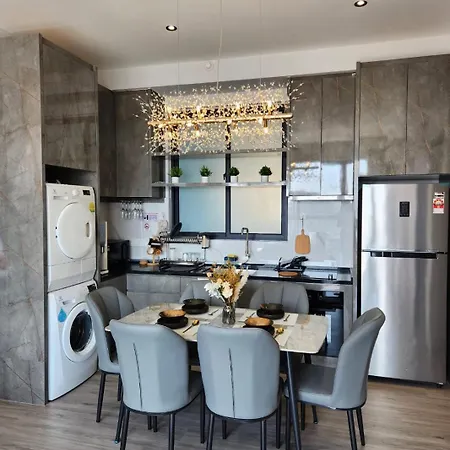 Urban Suite 3Br The Martian 2Cp #Netflix Jelutong Exterior photo