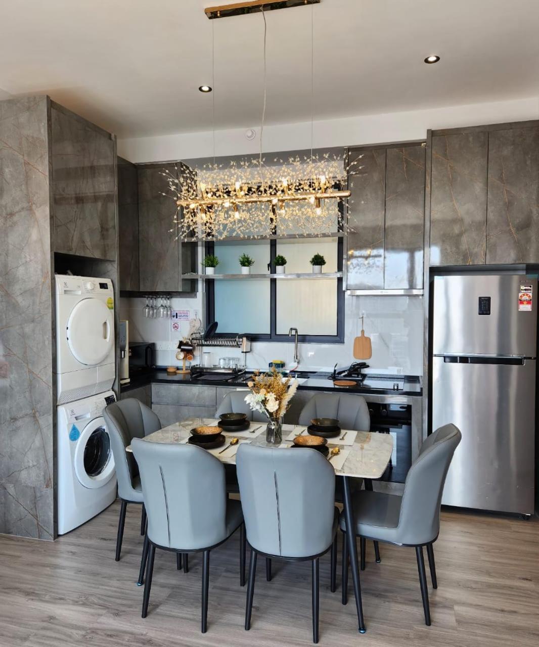 Urban 3br The Martian 2cp #netflix Apartment